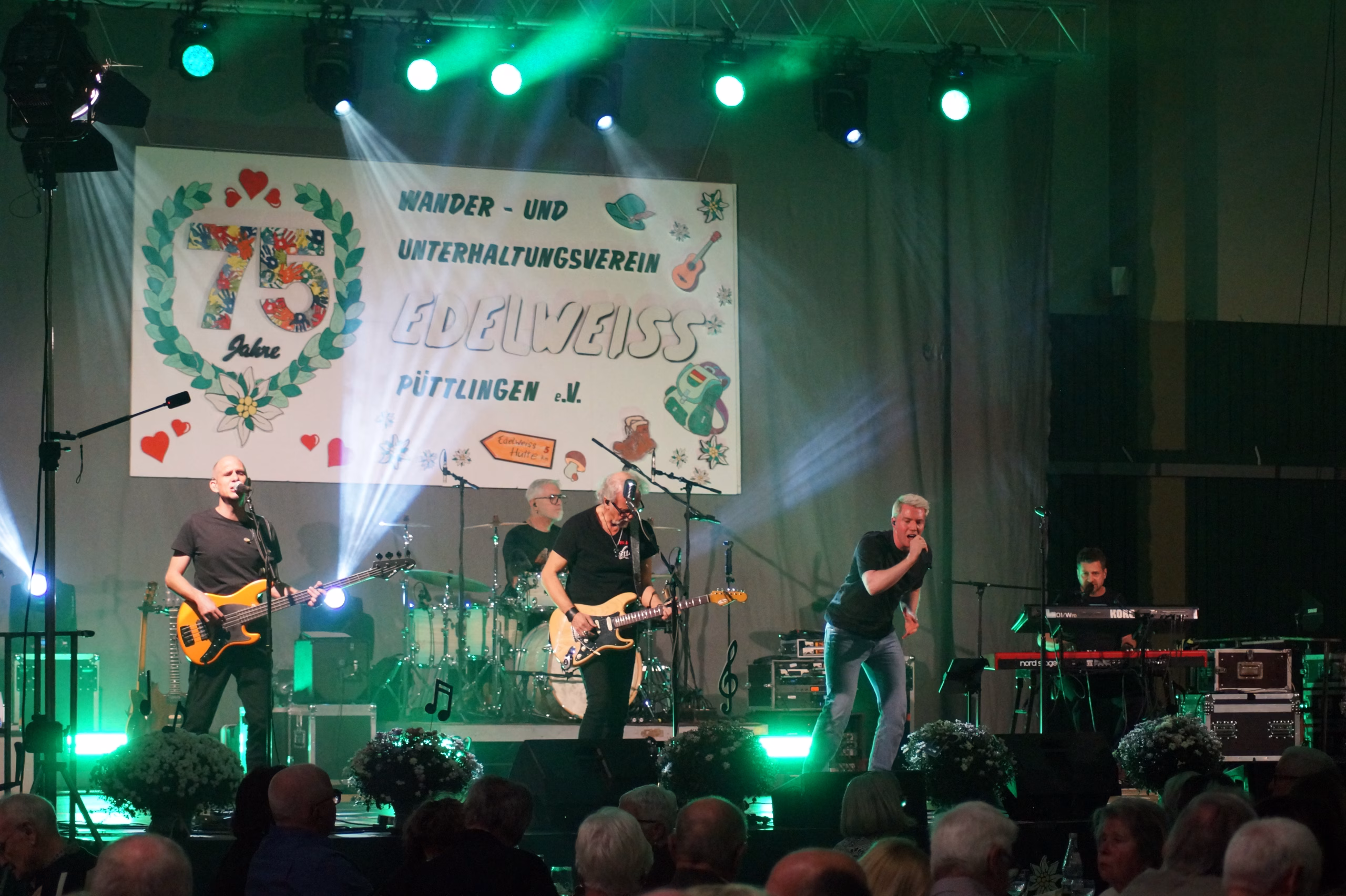 Gelungener Galaabend zum 75-jährigen Jubiläum des Wander- und Unterhaltungsvereins Edelweiß Püttlingen e. V.